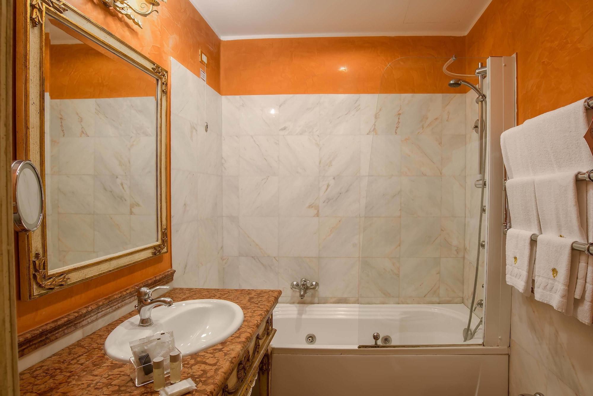 Select Via Veneto 4* Roma